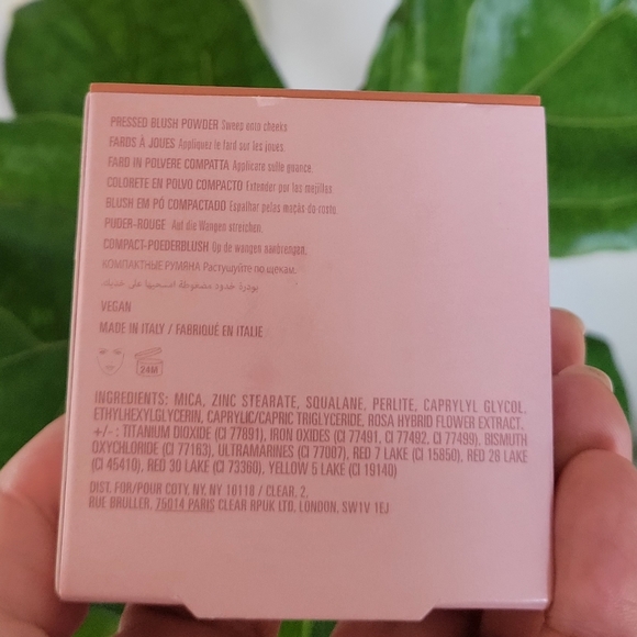 ✨️2xHP✨️NIB KYLIE Pressed Blush Powder 726 CLOSE TO PERFECT - Picture 8 of 12